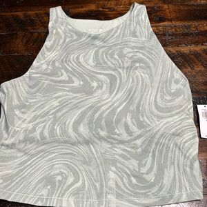 Old navy active tank